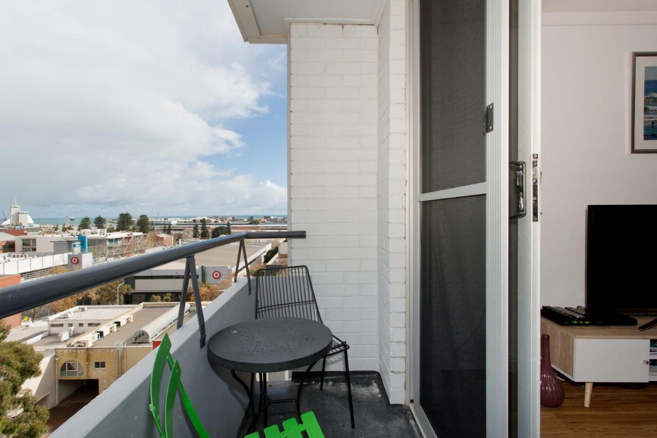 Ocean Breeze Apartment Fremantle Exterior photo